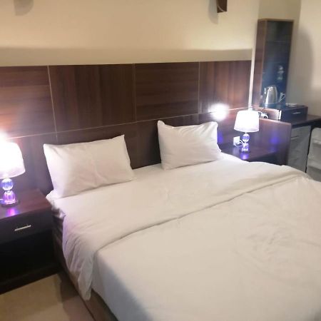 Nice View Hotel فندق الأطلالة الجميلة للعائلات فقط Акаба Экстерьер фото